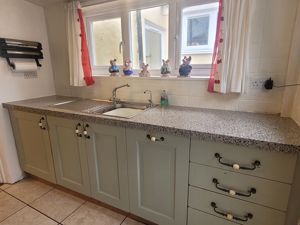 Photo 21- click for photo gallery